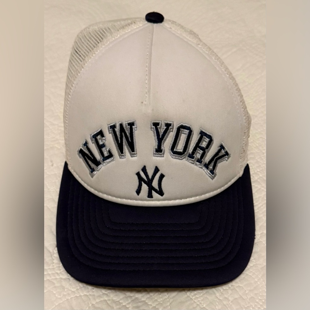 New Era White 9FORTY Cap New York Yankees. Major League Baseball